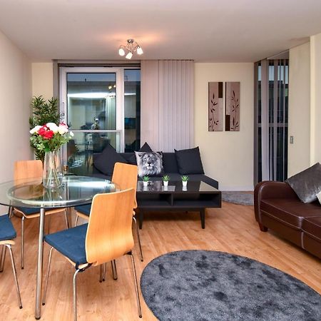 Ferienwohnung The Hub - Spacious, Bright And Modern With Free Parking Milton Keynes Exterior foto